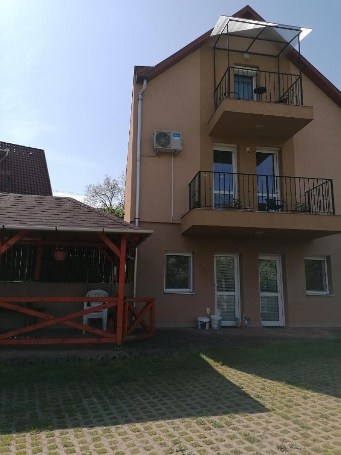 Zita Apartman Eger Ngoại thất bức ảnh