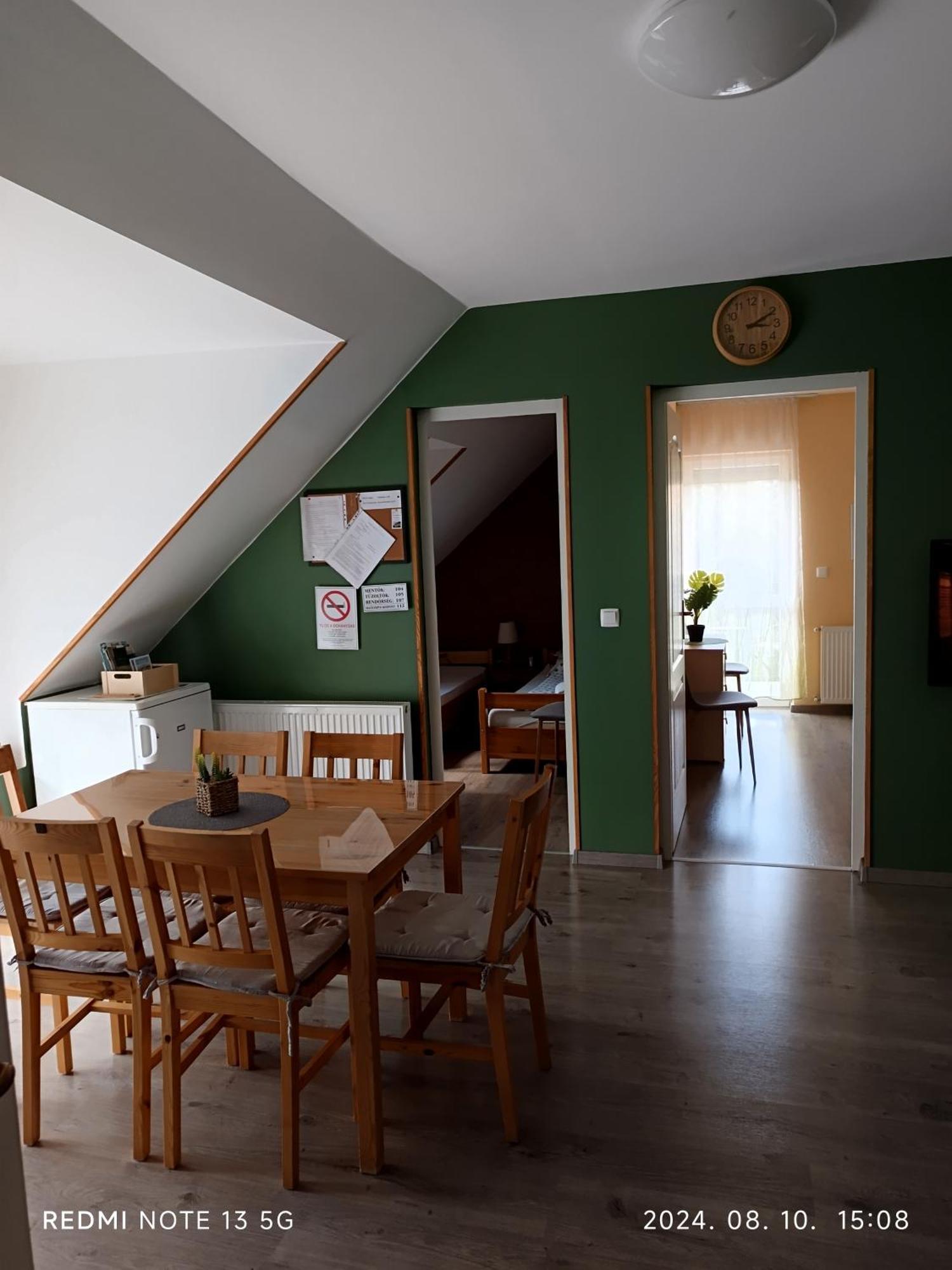 Zita Apartman Eger Phòng bức ảnh